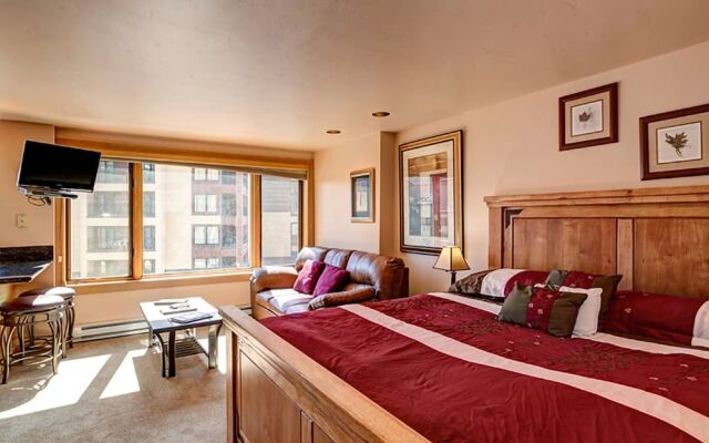 Kennedy Suite Studio