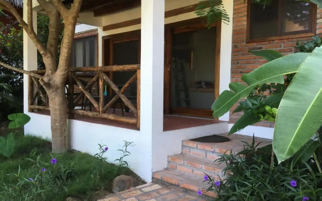 Las Acacias Apts
