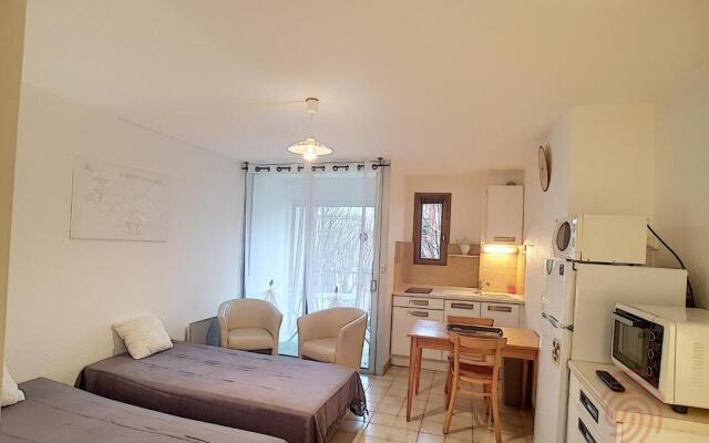 Appartement Lamalou-les-Bains, 1 pièce, 2 personnes - FR-1-451-145