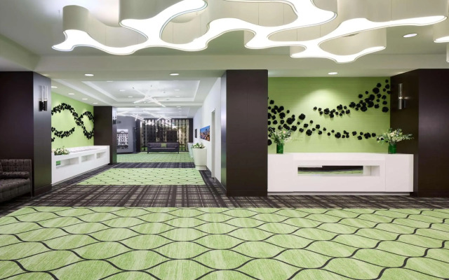 DoubleTree by Hilton Montreal