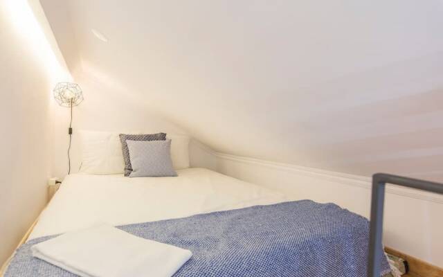 Sunny Studio in City Center