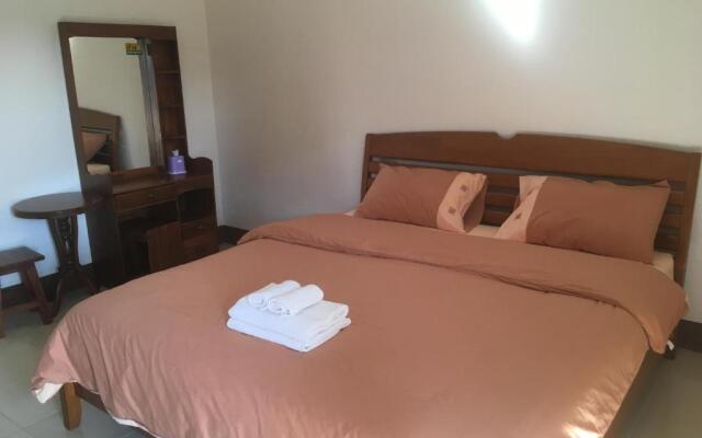 Phumchan Place Hotel