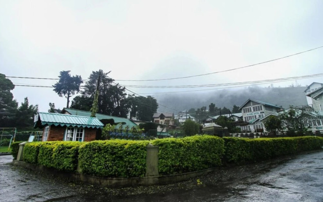 OYO 484 Royal Panorama