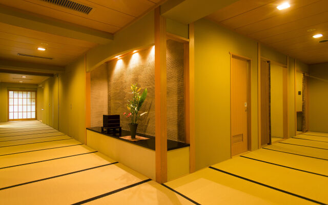 Hotel Shiragiku