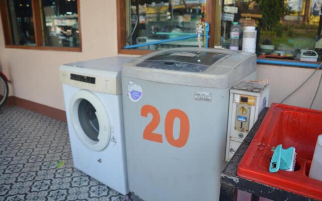 OYO 718 Grace Hostel