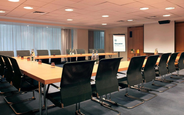 Sheraton Paris Charles de Gaulle Airport Hotel
