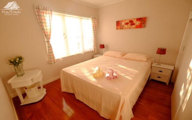 Orewa FunaLand Holiday Home
