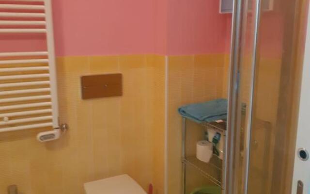 RICCIO BLU pochi passi dal mare