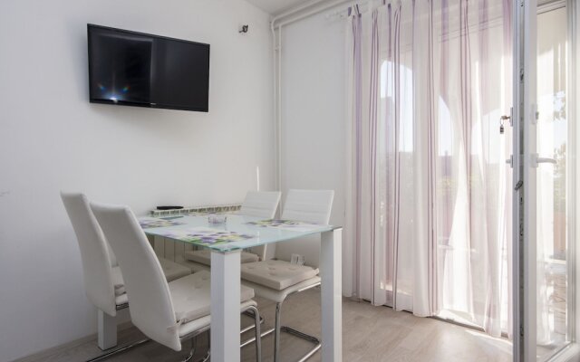 Apartments Vinka Brodarica