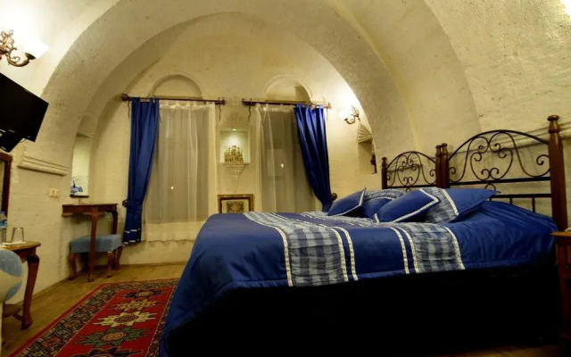 Valley Inn Cave Hotel
