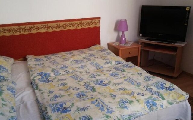 Zách Klára utcai Apartman