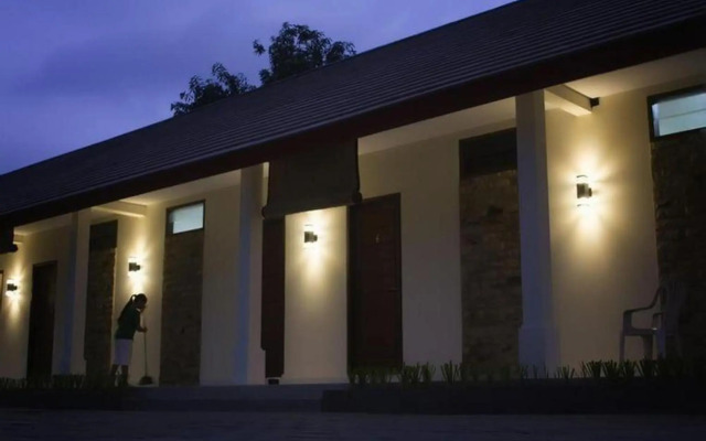 Minabi Guest House