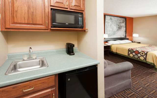 Super 8 by Wyndham Rochester