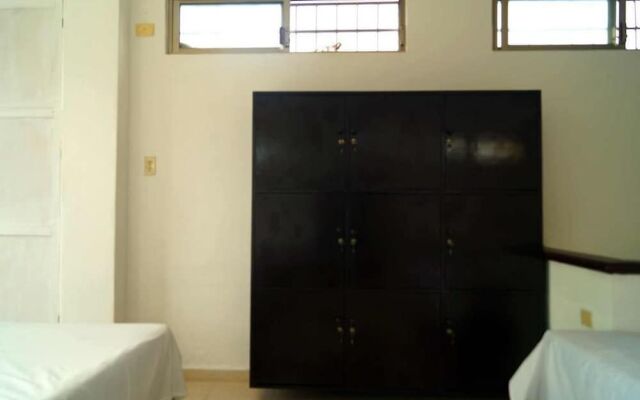 Hostal Frida - Adults Only