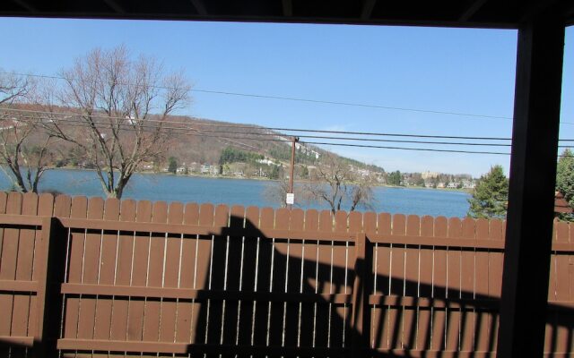 Sunplace 3 Bedroom Townhome #07