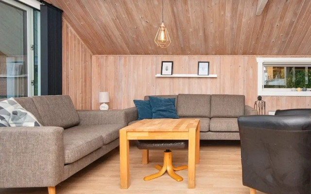 6 Person Holiday Home in Ebeltoft-by Traum