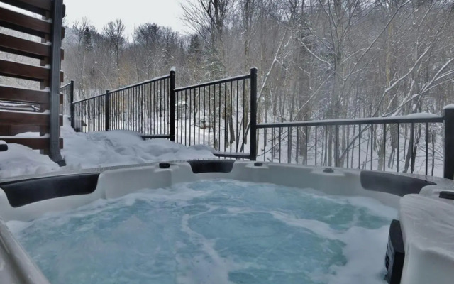 22- Chalet à Louer à Stoneham