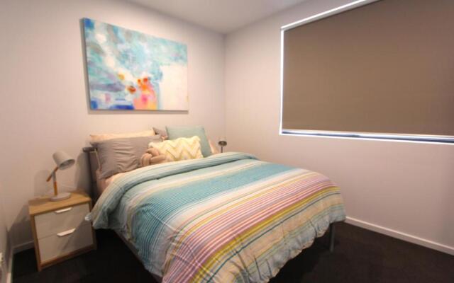 StayCentral-Heidelberg Heights Penthouse