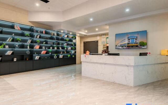 Pinghu New Shell Hotel