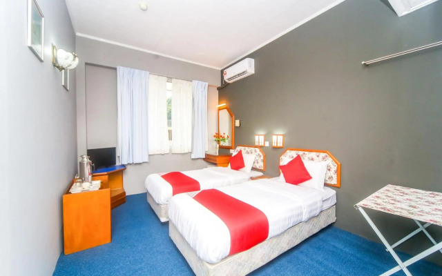 OYO 1026 Hotel Lutana