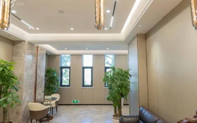 Yilong Max Business Hotel – Lobby – Nanchong