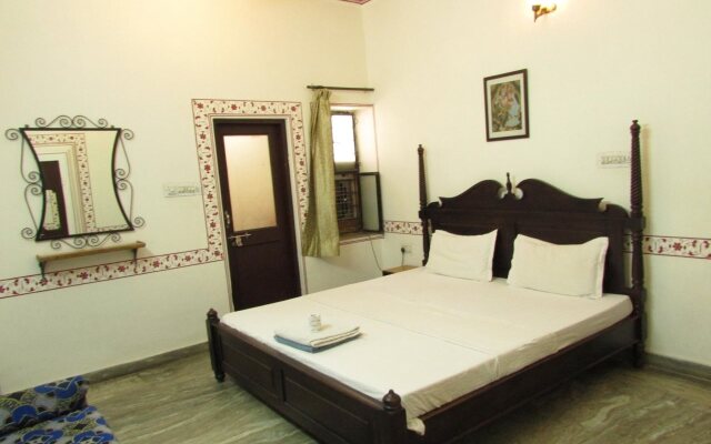 Vinayak Guest House