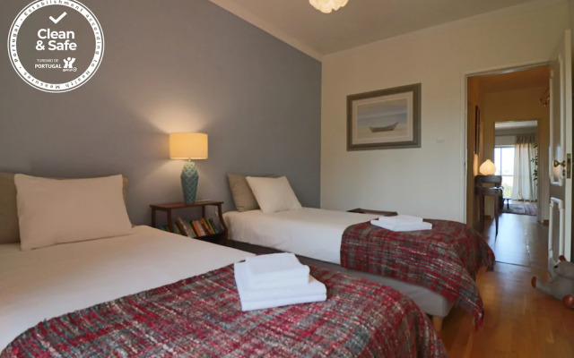 Cascais Estoril Apartment Near the Beach