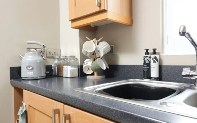 Stylish Flat With Sofa Bed in Malmesbury