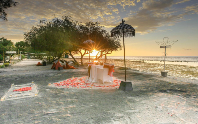 Jambuluwuk Oceano Resort Gili Trawangan