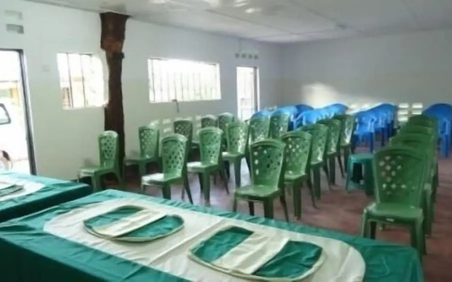 Green Oasis Guest House and Tours