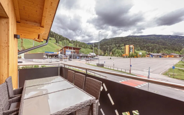 Lively Apartment Near the ski Area