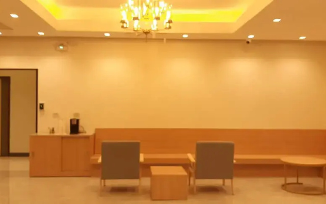Ceniq Hotel
