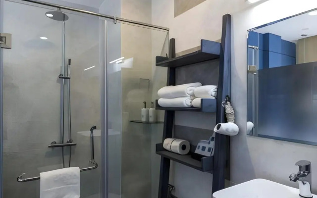 Urban Lodge Hotel - Hostel