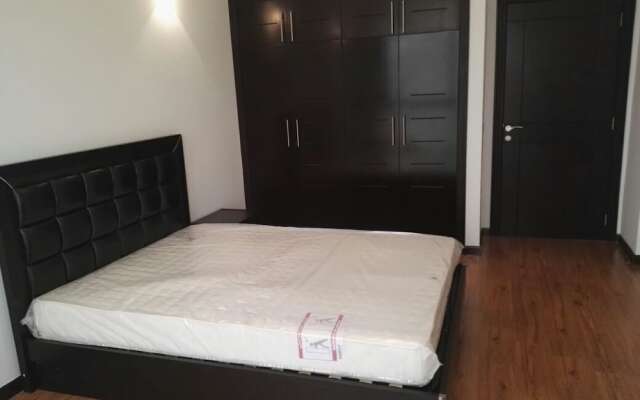 Deluxe One Bedroom Apartment near Mall of Emirates