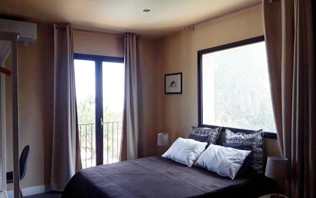 etna petit resort