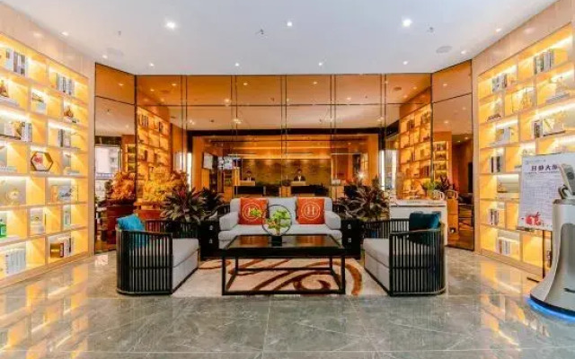 H Hotel (Taizhou Railway Station)