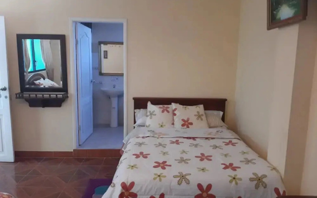Hostal Charvic 2