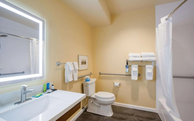 Inn at Port Gardner-Everett Waterfront, Ascend Hotel Collection