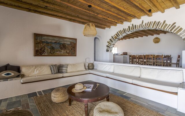 Anthemion Paros Villas & Suites