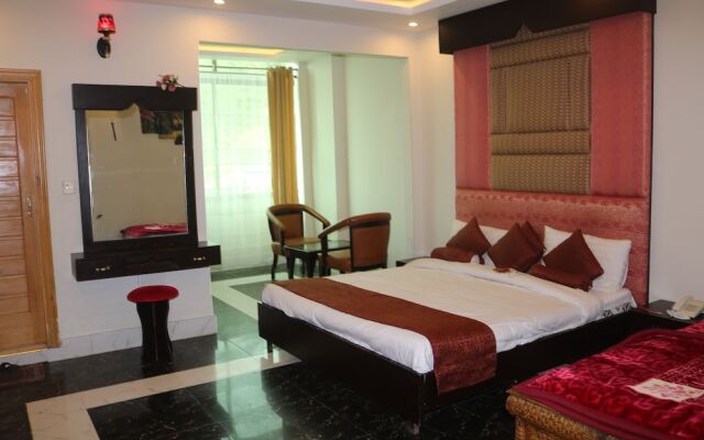 Zaryab Hotel & Restaurant