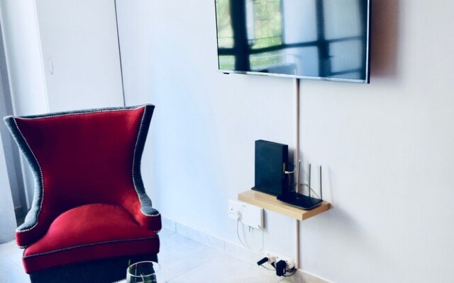 Central 1 Bedroom Apartment in Cape Town
