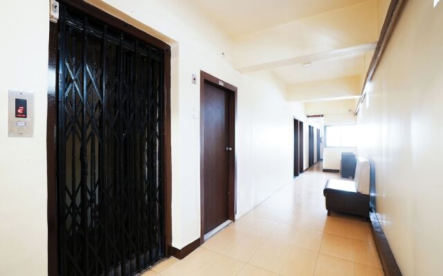 Della Conforts by OYO Rooms