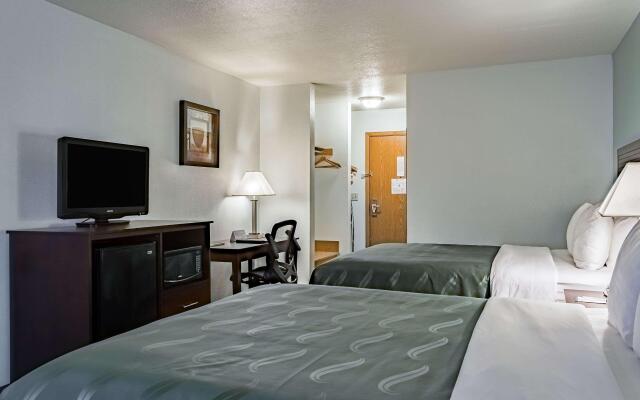 Quality Inn & Suites Vancouver North