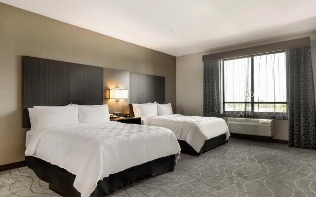 Holiday Inn Hotel & Suites Silicon Valley - Milpitas, an IHG Hotel