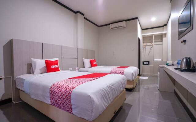 Capital O 2102 Grand Mutiara Hotel