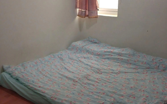 Phd's Guest House I