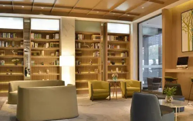 Wu Tong Shu Hotel (Zhengzhou Jingsan Road People's Hospital)