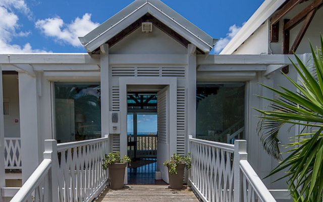 Caye Blanche Guest House