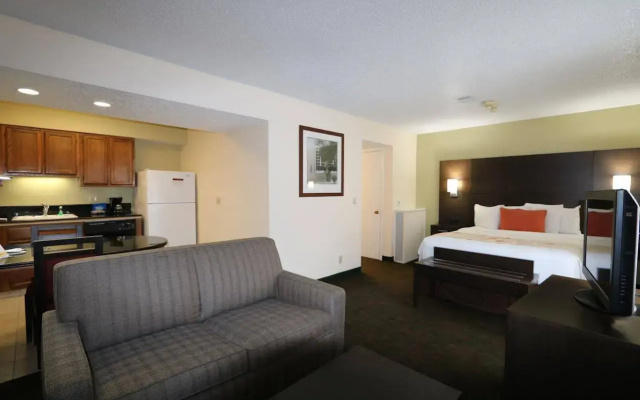 FairBridge Inn & Suites - Akron Copley Township - West