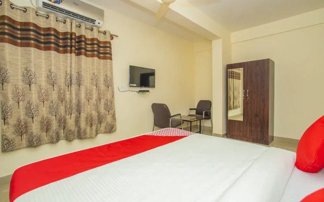 OYO 19524 Maruthi Home Stays 2
